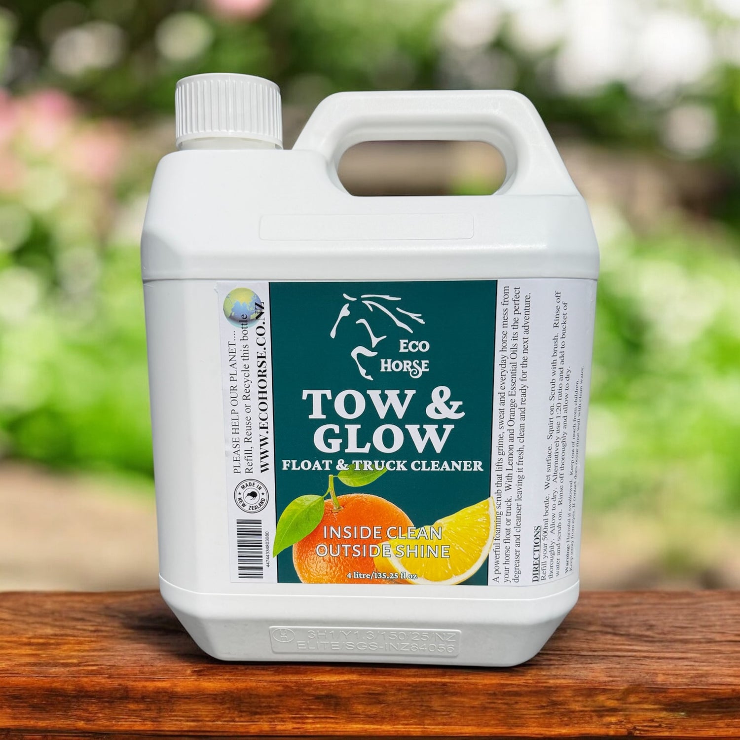 Tow &amp; Glow Float &amp; Truck Cleaner